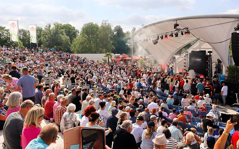 Veranstaltung auf der Freilichtbühne im Stadtpark