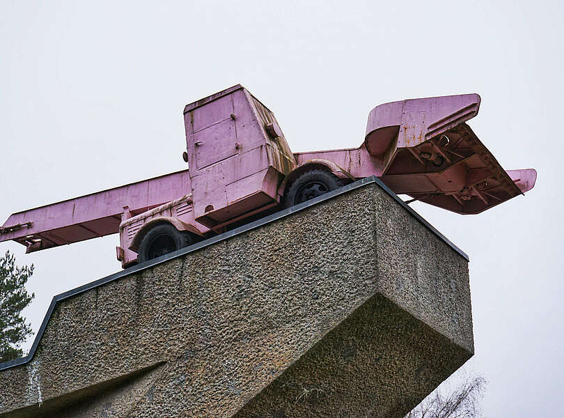 Kunstinstallation auf dem ehemaligen Panzerdenkmal, Checkpoint Bravo