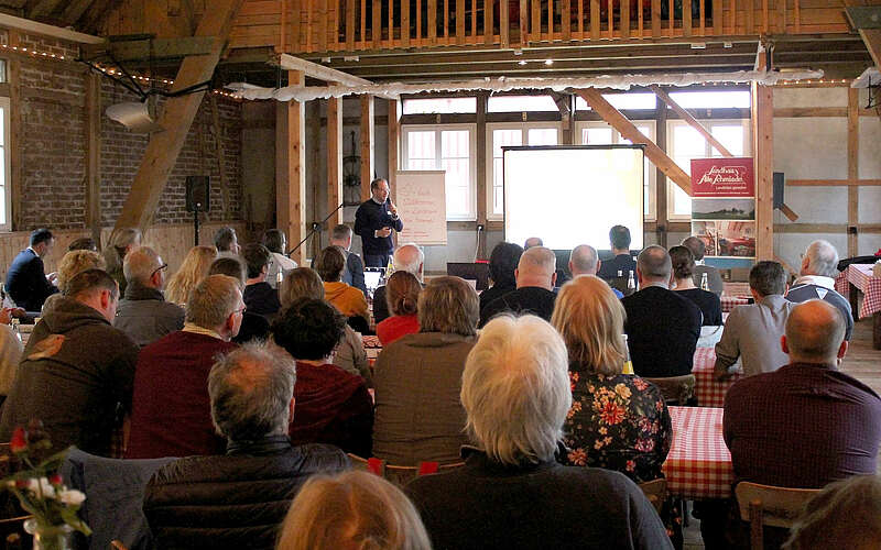 



        
            Vortrag Daniel Menzel bei der Auftaktveranstaltung,
        
    

        Foto: Kreativnetzwerk FlämingSchmiede/Katja Benke
    