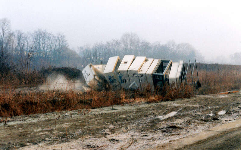 



        
            Umgestürzter Wachtum in Teltow 1991,
        
    

        Foto: TVF Fläming/Peter Jäckel
    