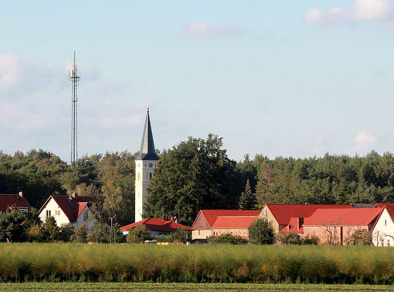Dorfansicht Schäpe mit Kirche