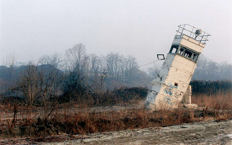 



        
            Einstürzender Wachturm in der heutigen Kanalaue,
        
    

        Foto: TVF Fläming/Peter Jäckel
    