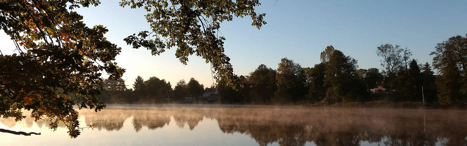 Seddiner See im Herbst,
        
    

        Foto: Tourismusverband Fläming e.V./Antje Tischer