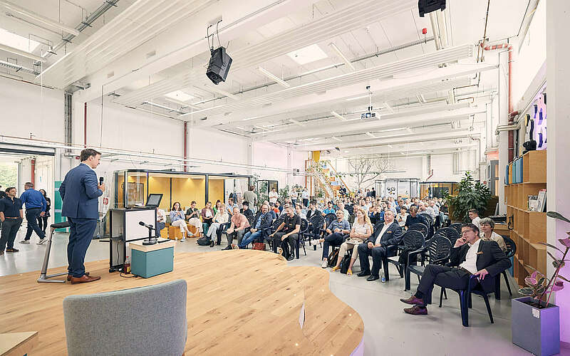 



    
        
                Speisen im klassMo - Kulturcafe & Gästehaus mit Kulturwerkstatt,
            
        
                Foto: Kreativnetzwerk FlämingSchmiede/Hilde Steinfurth
            
    
