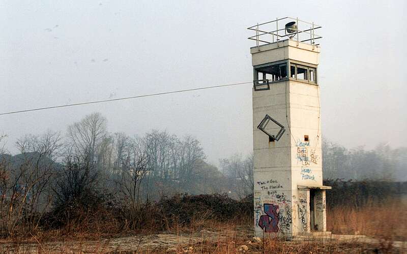 Wachturm vor der Zerstörung 1991