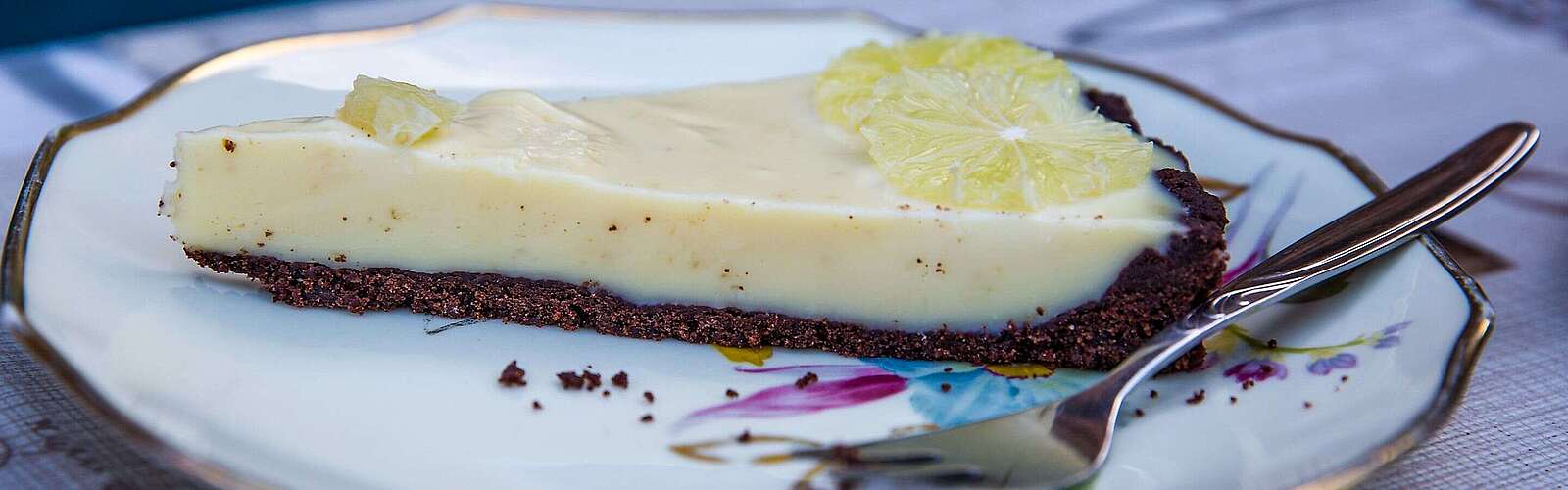 Zitronen-Schokotarte in der Albertine in Glashütte