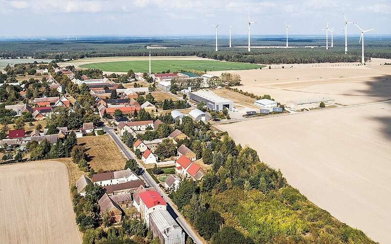 



    
        
                Windpark Feldheim,
            
        
                Foto: Tourismusverband Fläming e.V./S. Erat
            
    
