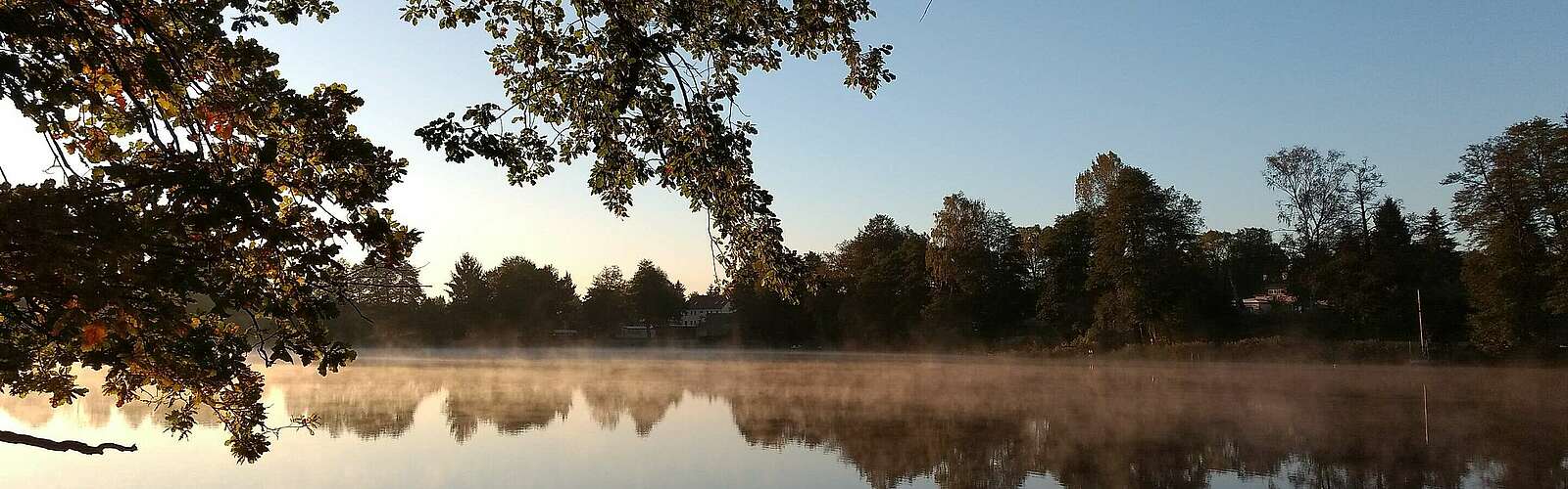 Seddiner See im Herbst,
            
        
                Foto: Tourismusverband Fläming e.V./Antje Tischer