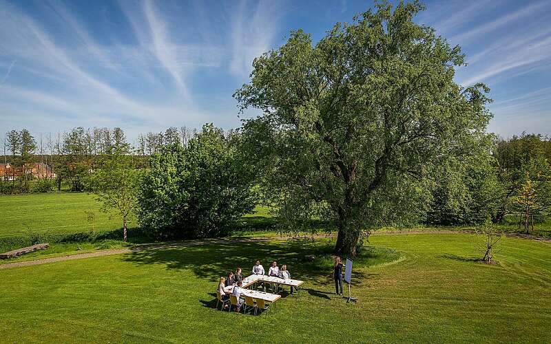 



    
        
                Tagen im Grünen im Paulinen Hof Seminarhotel,
            
        
                Foto: Tourismusverband Fläming e.V./Marcus Vetter
            
    
