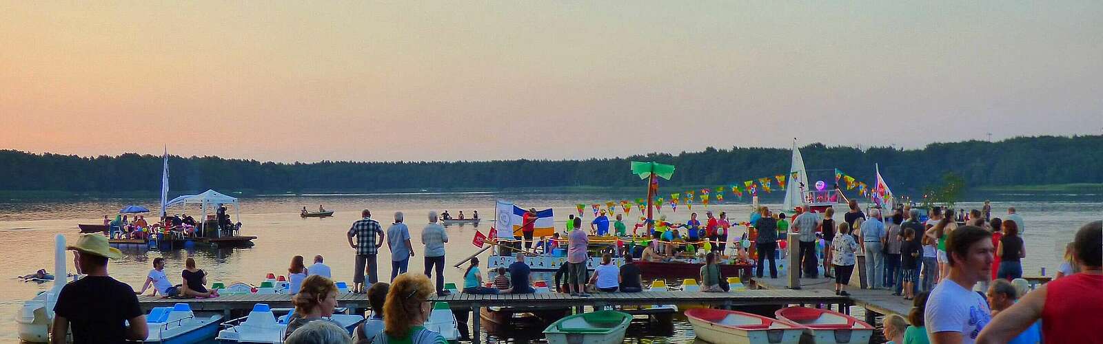 Strandbad Kallinchen im Sonnenuntergang,
            
        
                Foto: Stadt Zossen/Kein Urheber bekannt
