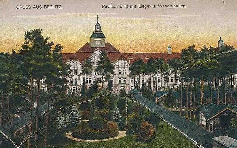 



    
        
                Postkarte Beelitz-Heilstätten Pavillion B III,
            
        
                
                
                    Foto: Kein Urheber bekannt
                
            
    
