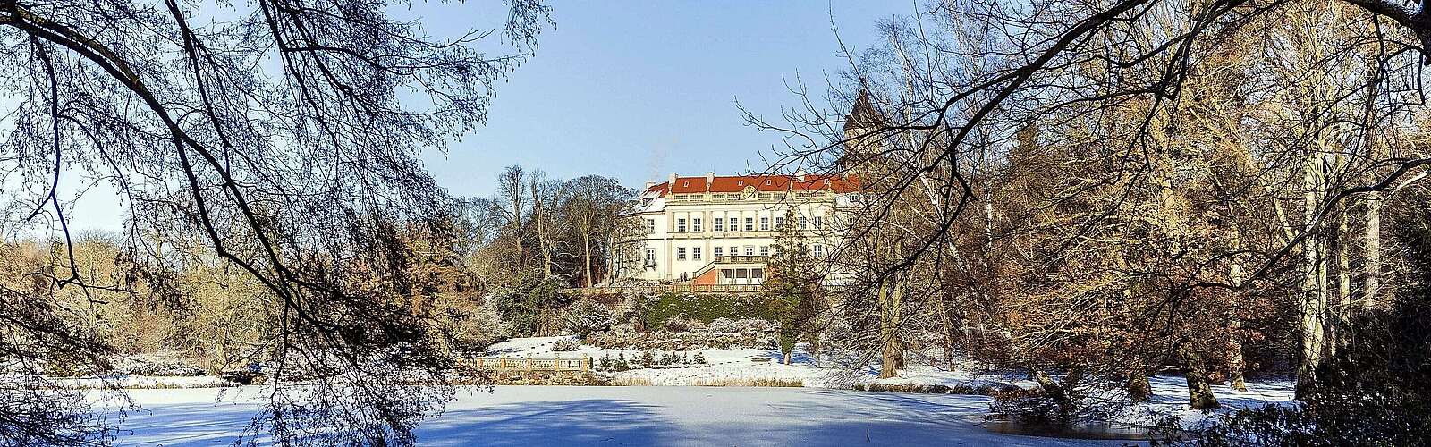 Schloss Wiesenburg im Winter
